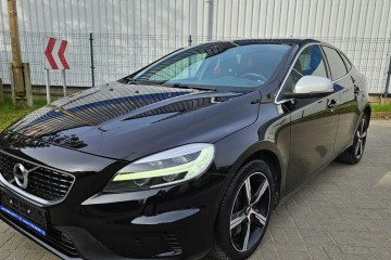 152Ps.Bezyna Automat R Design Full Led Navi Skóra Alcantara 2019