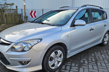 1.6CRDi 90Ps. Klima Koła Zimowe Serwis 2010